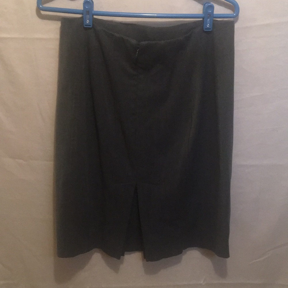 Express Pencil Skirt - Picture 2 of 3